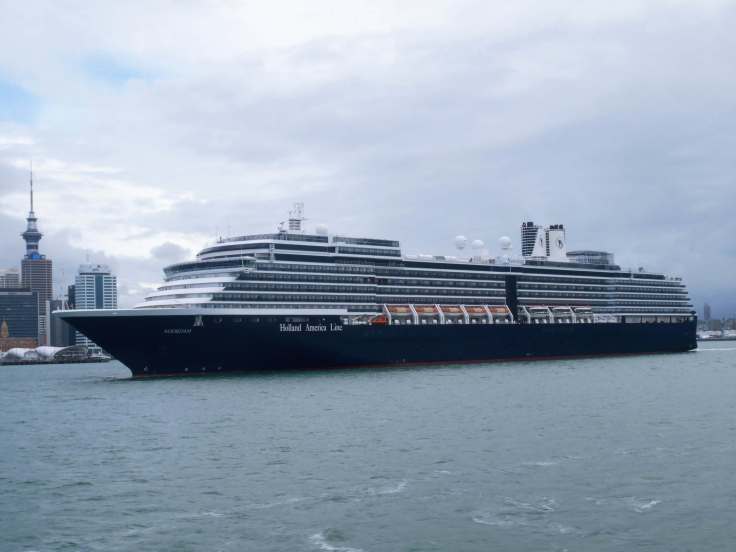 Round the world with my family on Auckland ferry