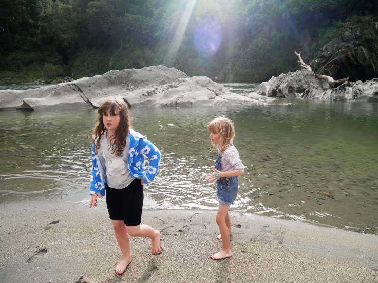 Round the world with my family at Buller river